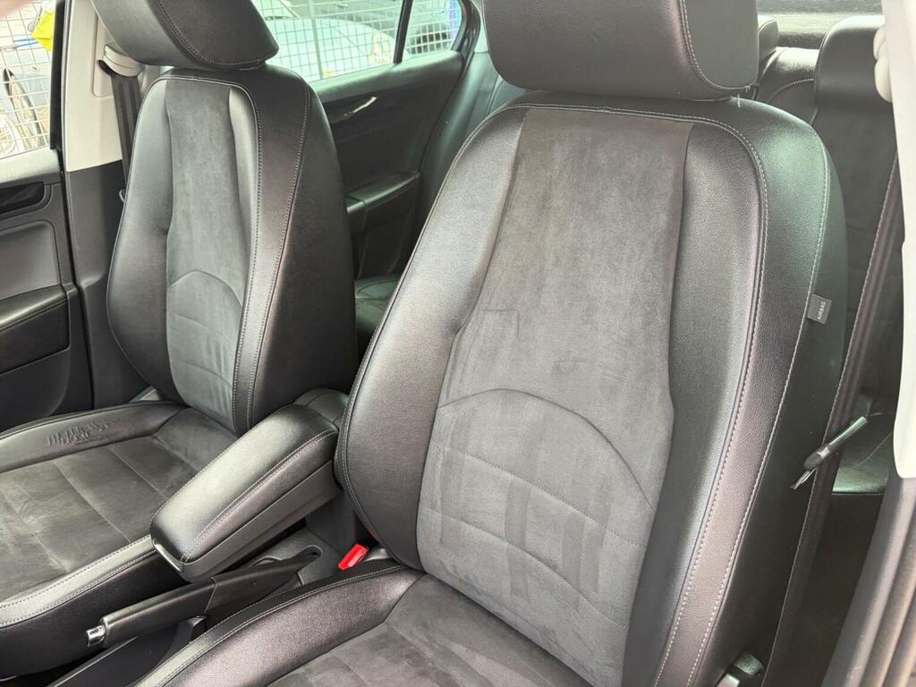 Seat Toledo  Black #75