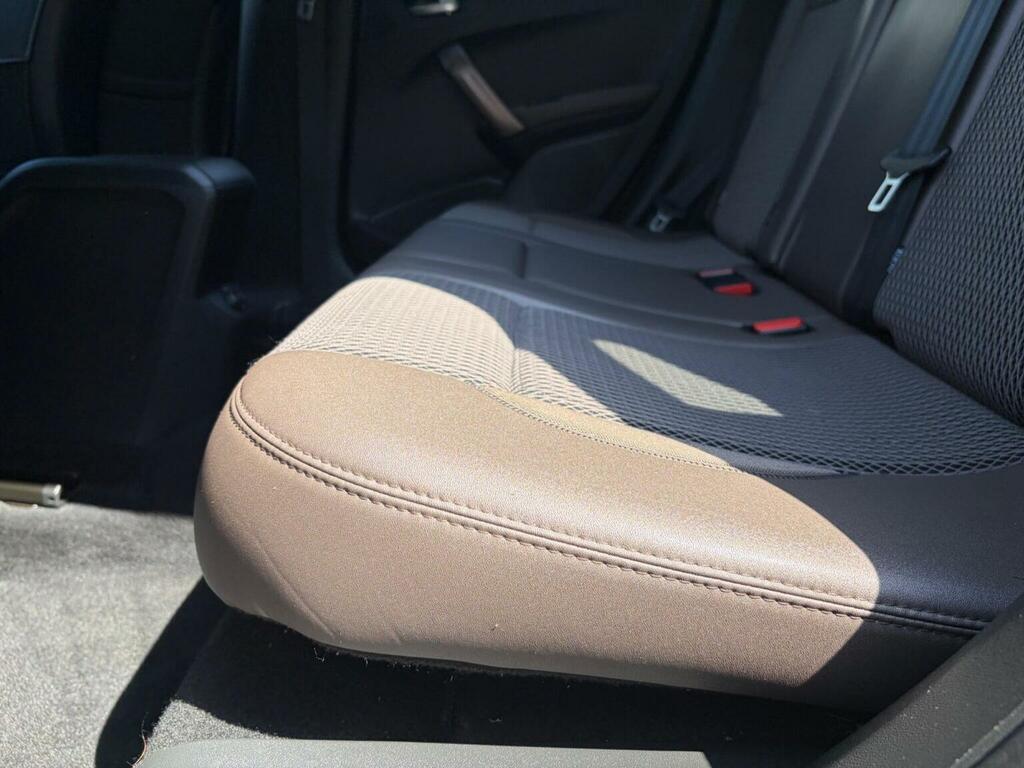 Peugeot 2008 Active Blue #71