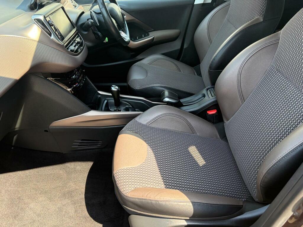 Peugeot 2008 Active Blue #77