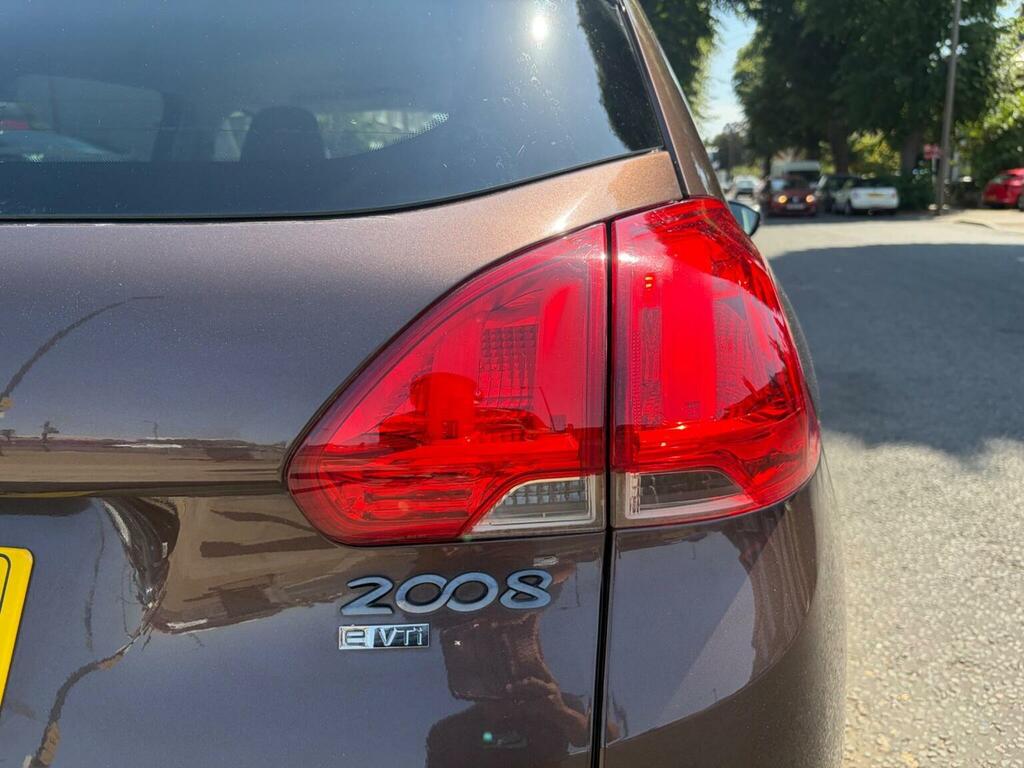 Peugeot 2008 Active Blue #24
