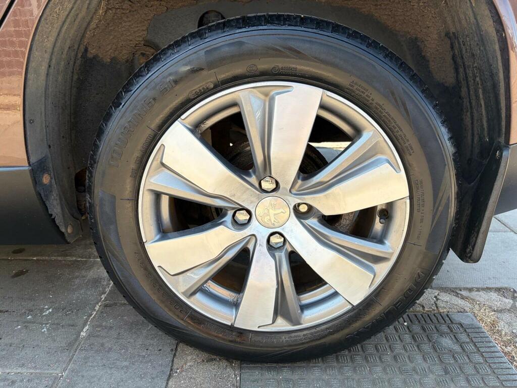 Peugeot 2008 Active Blue #90