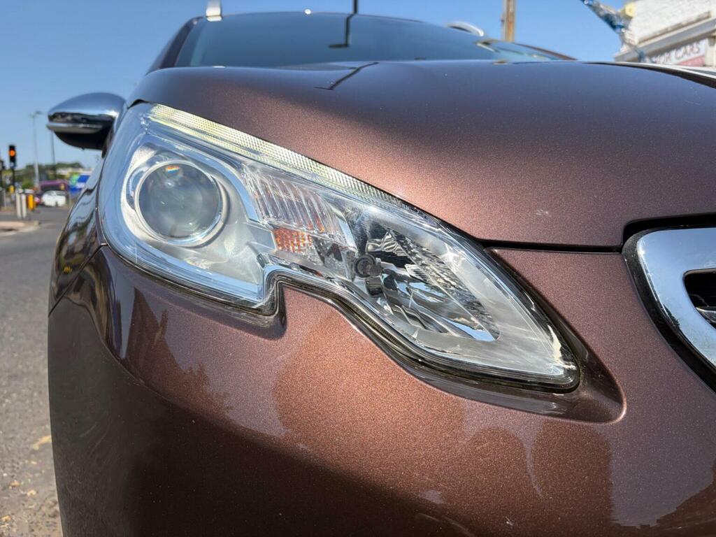Peugeot 2008 Active Blue #16