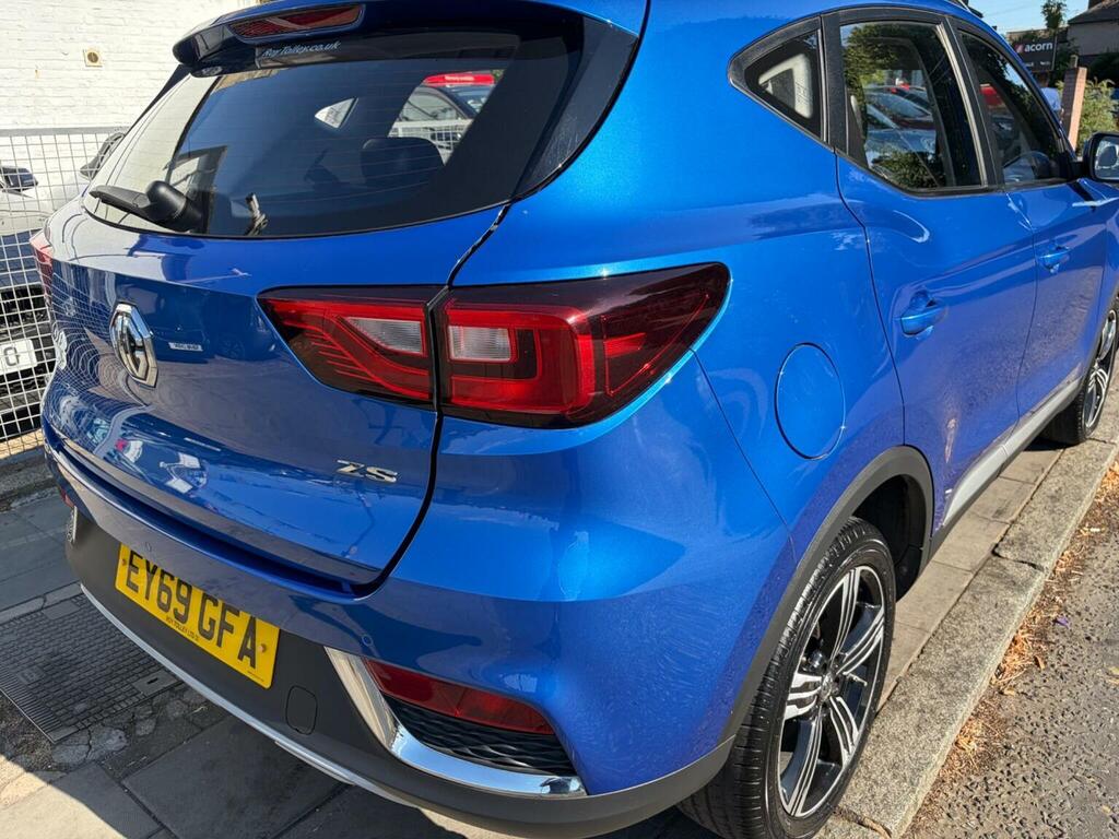 MG ZS Excite Red #24