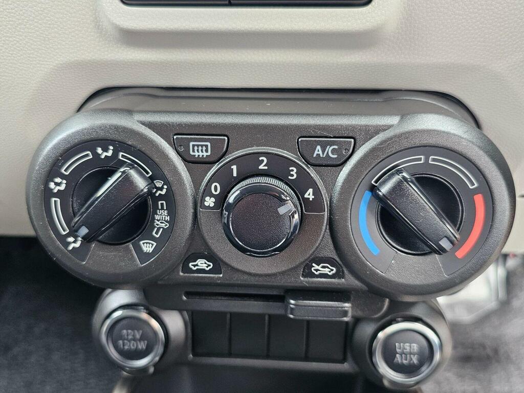 Suzuki Ignis 1.2 Adventure Dualjet 89 Bhp Black #42