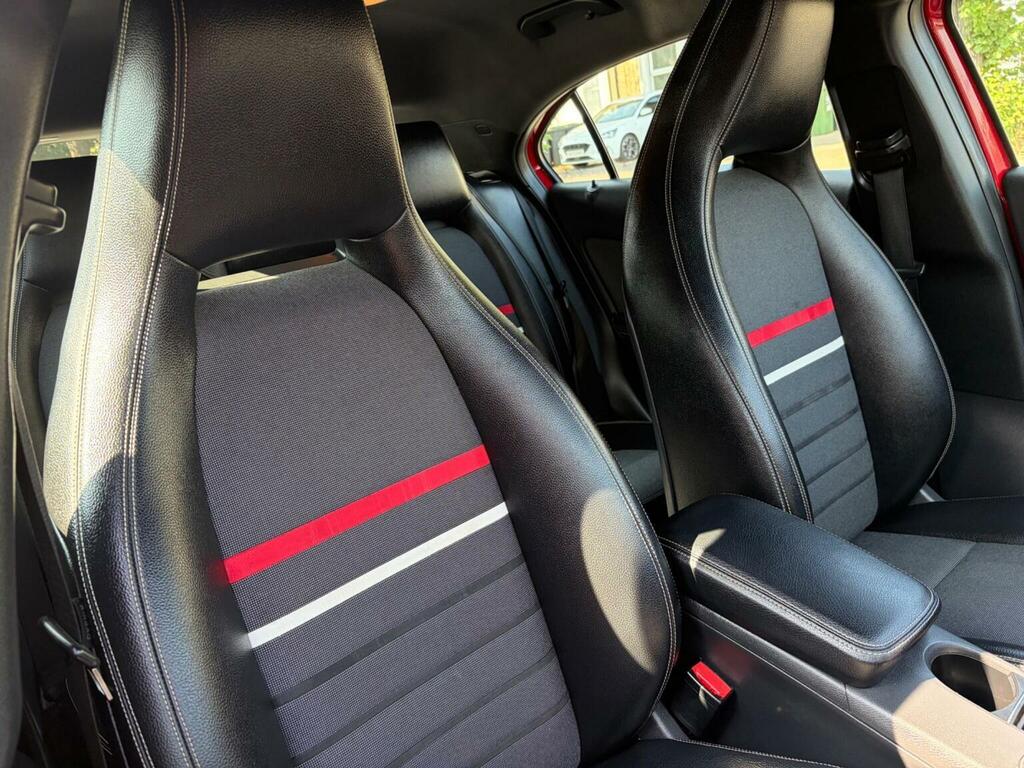 Mercedes-Benz A Class A180 Cdi Blueefficiency Amg Black #36