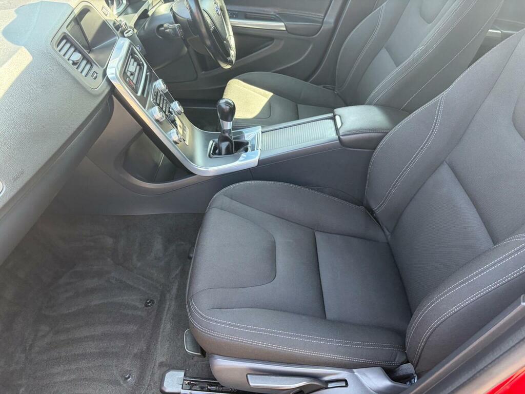 Volvo S60 2L R-design Lux Nav Red #74