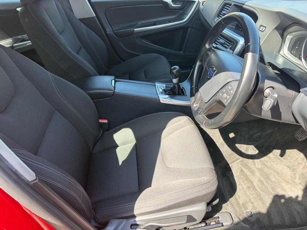 Volvo S60 2L R-design Lux Nav Red #35