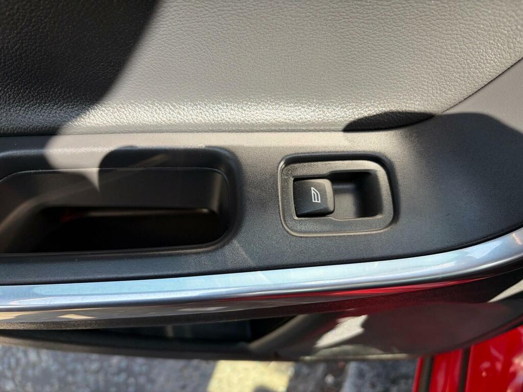 Volvo S60 2L R-design Lux Nav Red #72