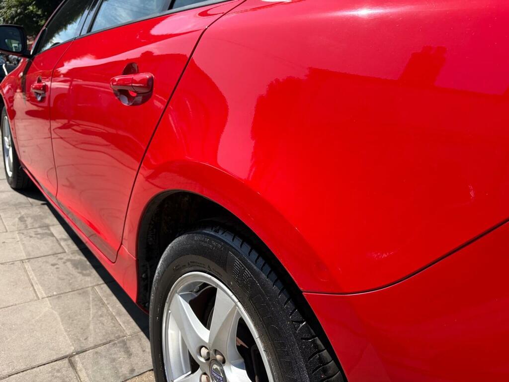 Volvo S60 2L R-design Lux Nav Red #32