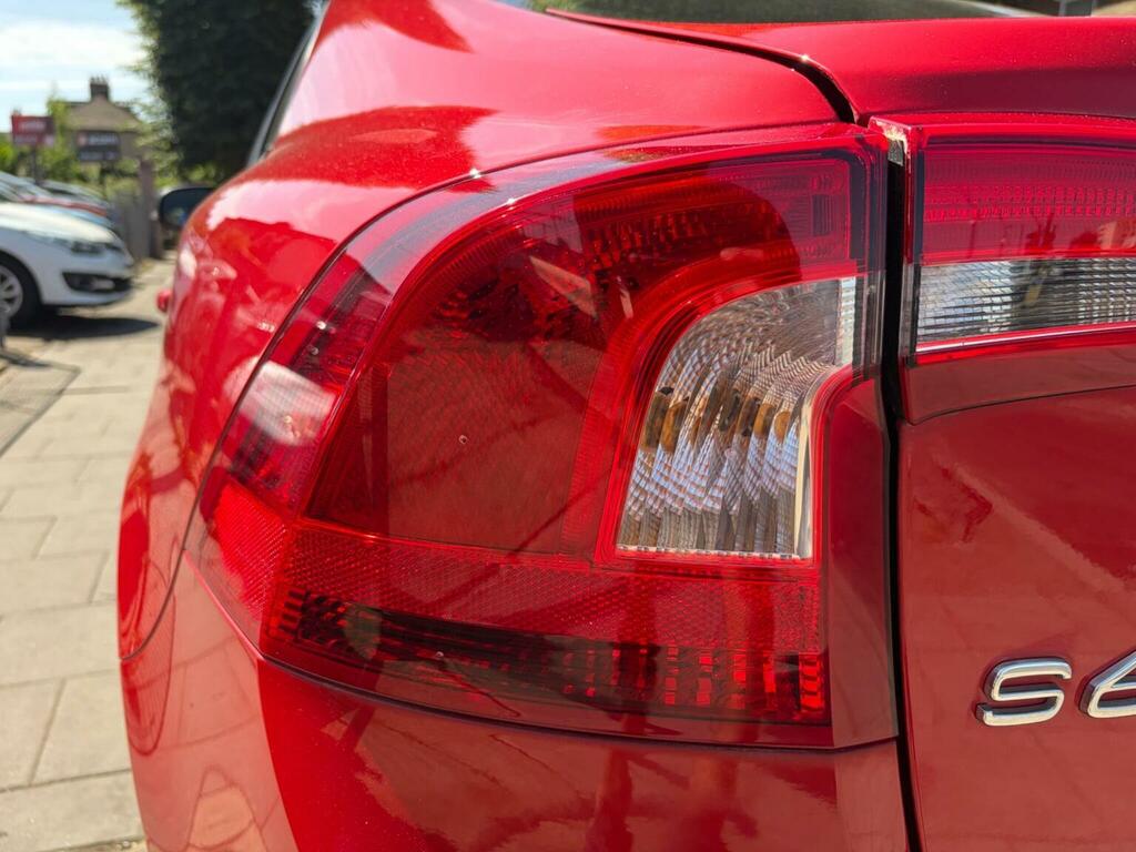 Volvo S60 2L R-design Lux Nav Red #30