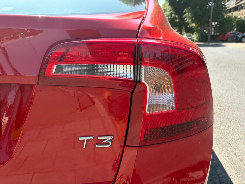 Volvo S60 2L R-design Lux Nav Red #25