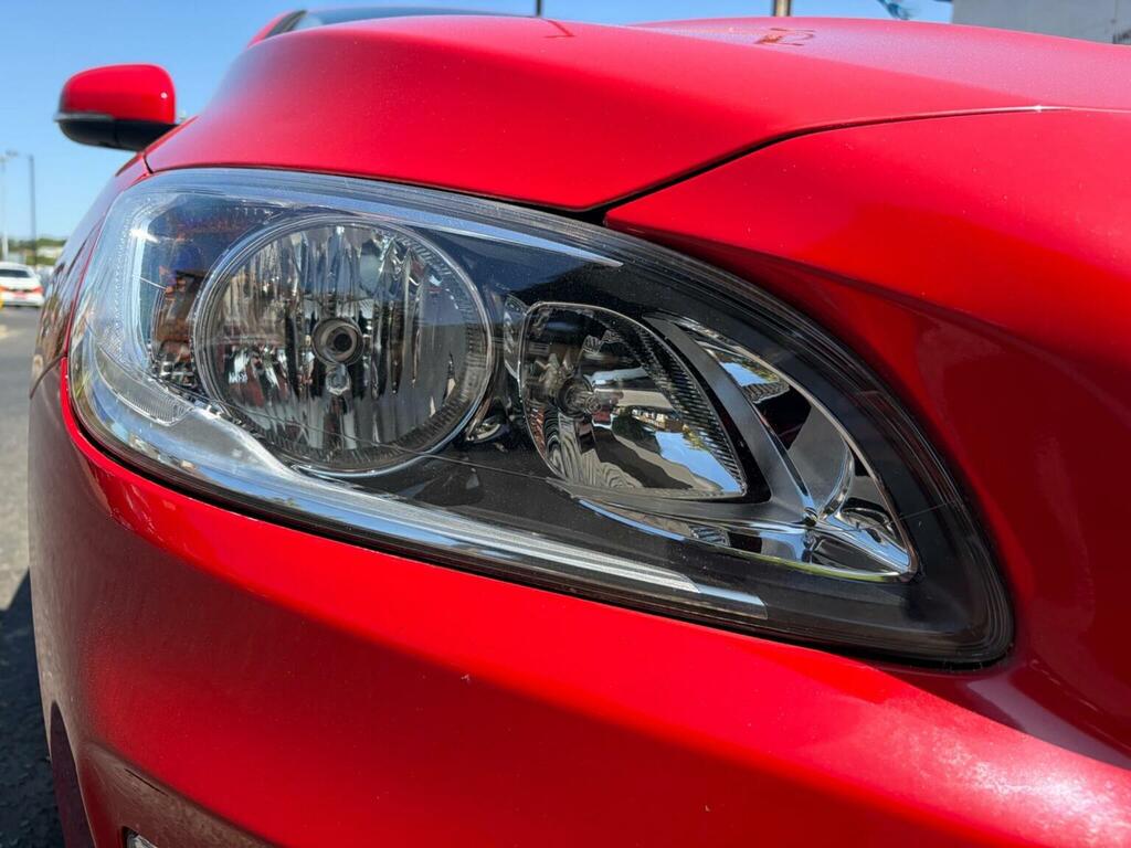 Volvo S60 2L R-design Lux Nav Red #17
