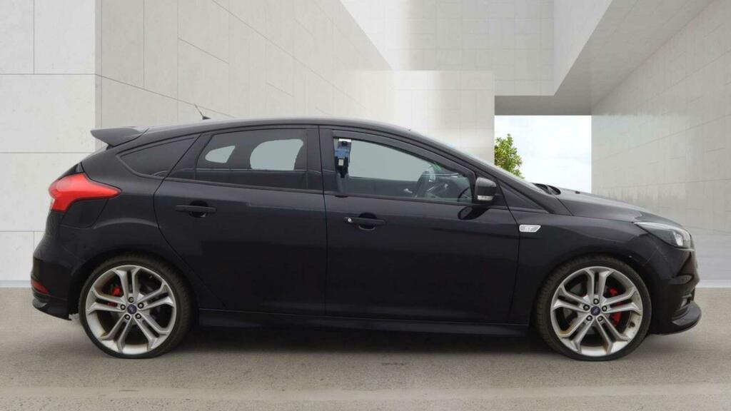 Ford Focus St-2 Black #5