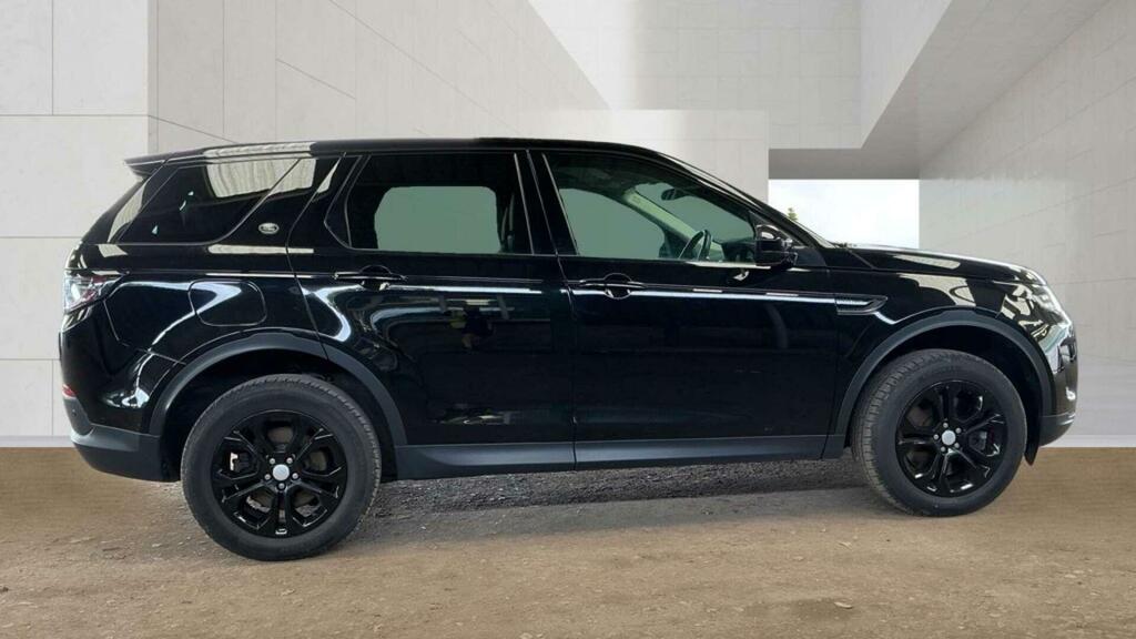 Land Rover Discovery Sport S Black #4