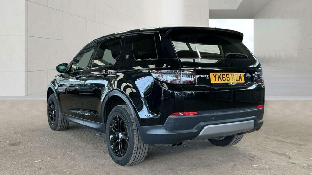 Land Rover Discovery Sport S Black #2