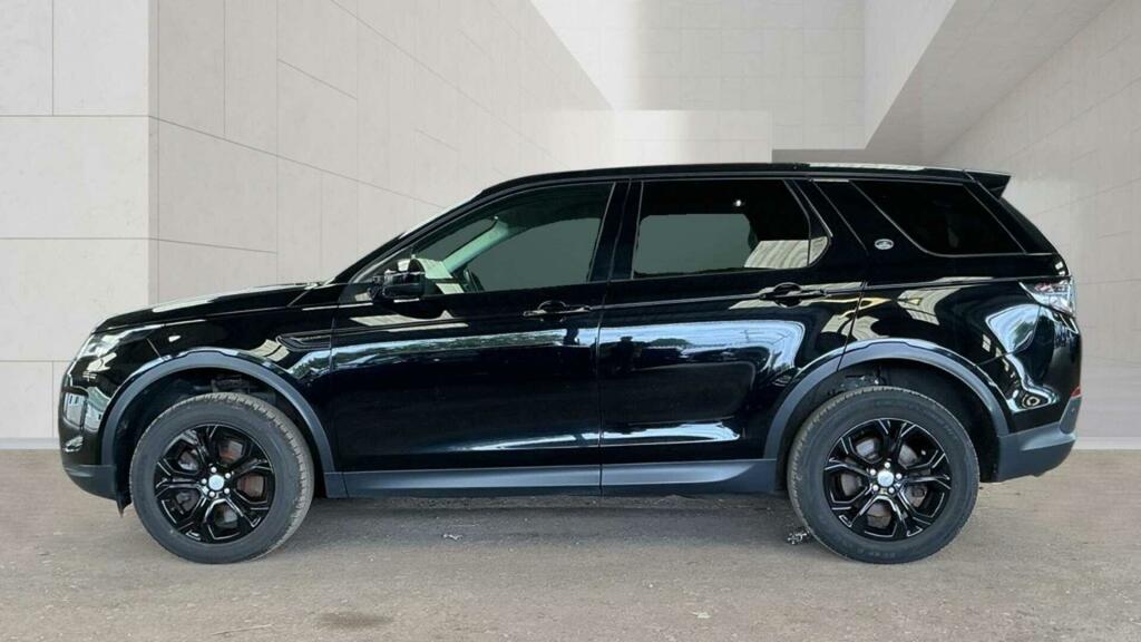 Land Rover Discovery Sport S Black #5