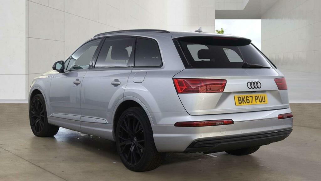 Audi Q7 E-tron Silver #2