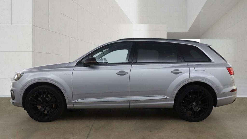Audi Q7 E-tron Silver #5