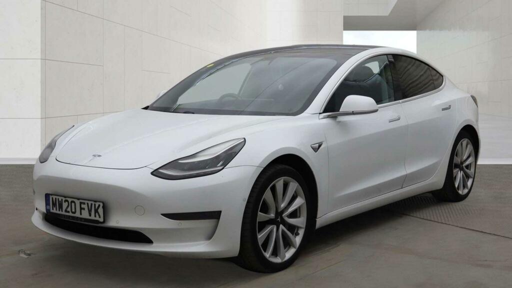 Tesla Model 3 Long Range White