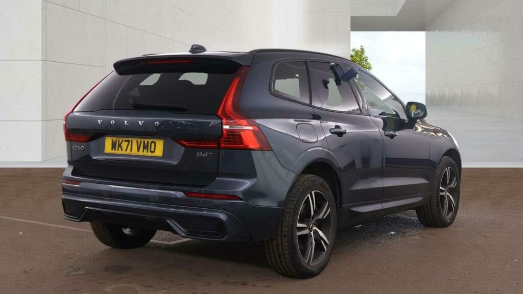 Volvo XC60 R-design Blue #3