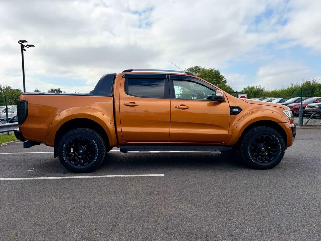 Ford Ranger Black #9