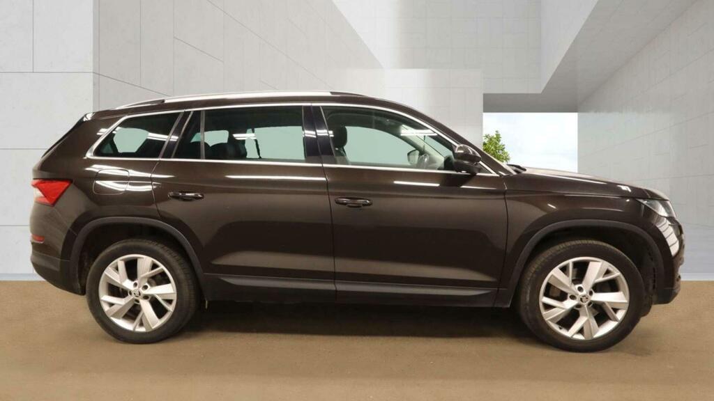 Skoda Kodiaq Edition Brown #4