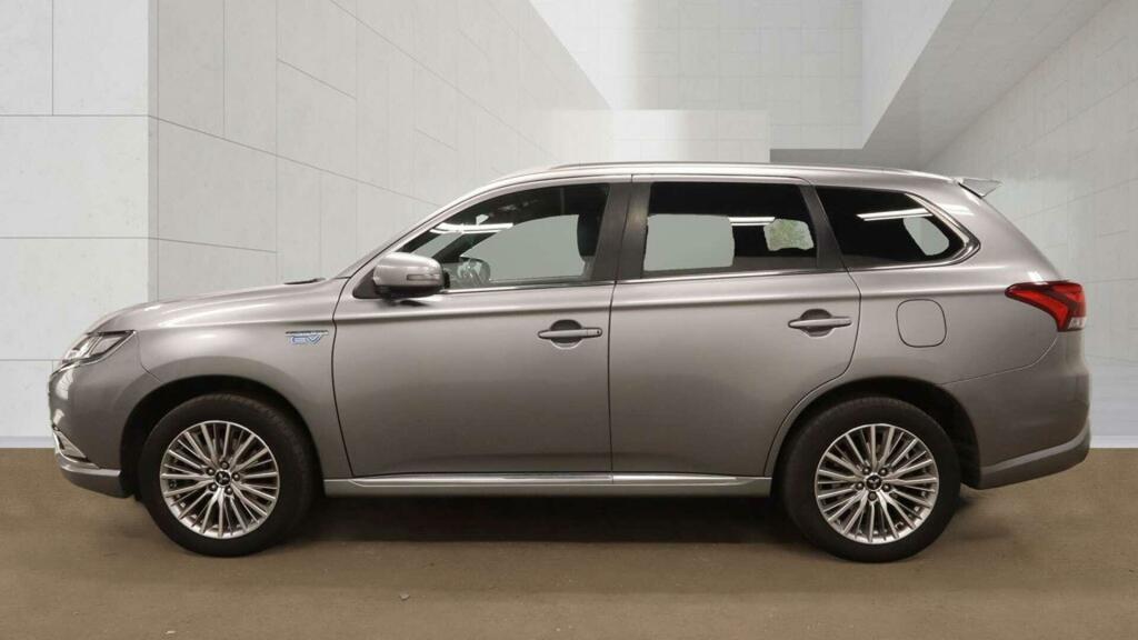 Mitsubishi Outlander Exceed Safety Grey #5