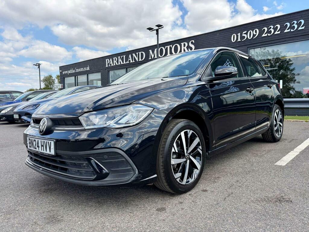Volkswagen Polo Life Black #4
