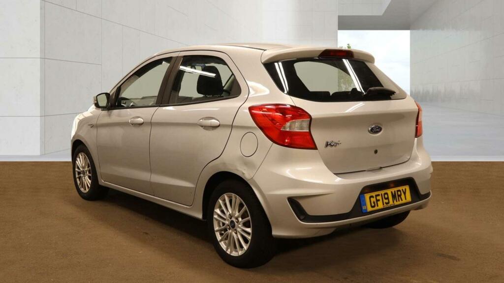 Ford KA+ Zetec Silver #3