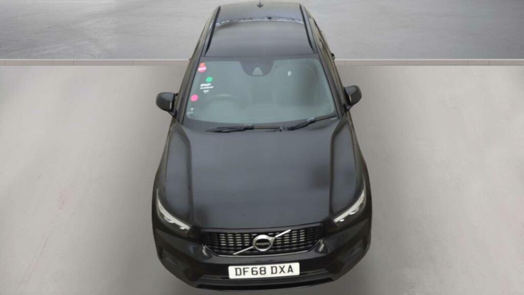 Volvo XC40 R-design Black #6