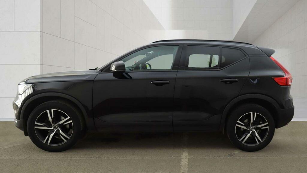 Volvo XC40 R-design Black #5