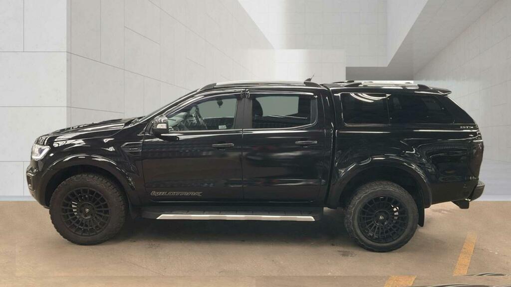 Ford Ranger Wildtrak Black #5