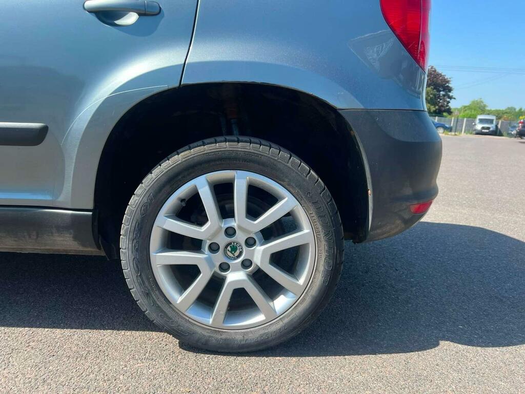 Skoda Yeti Elegance Grey #4