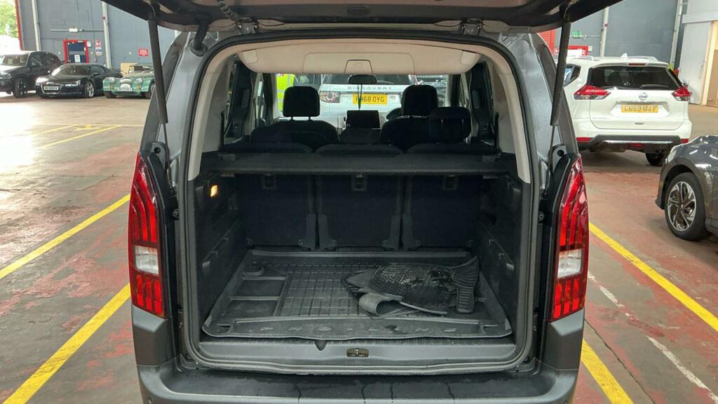 Peugeot Rifter Active Grey #8