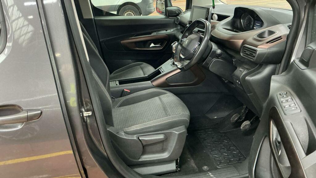 Peugeot Rifter Active Grey #10