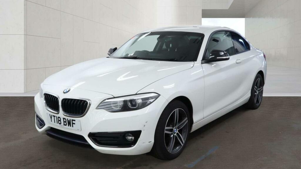 BMW 2 Series Sport White #2