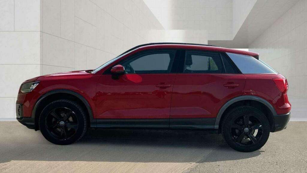 Audi Q2 Sport Red #2