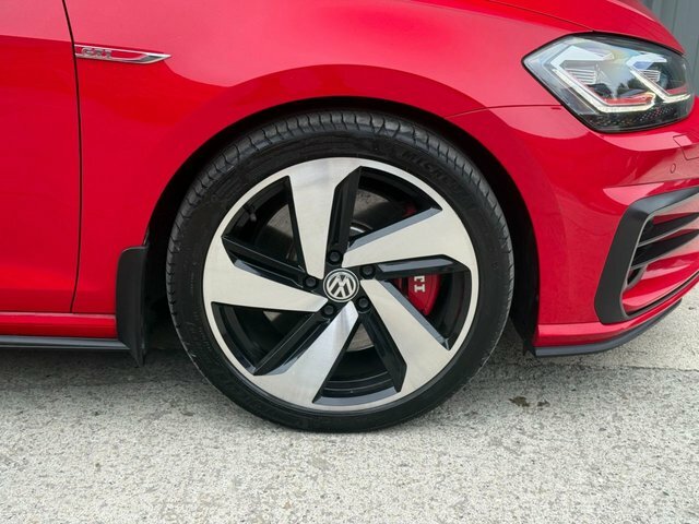 Volkswagen Golf Performance 2.0 Tsi Dsg MD68RHY Red #3