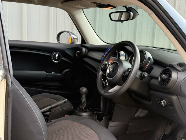 Mini Hatch 1.5 Hatchback PY18CSF White #5