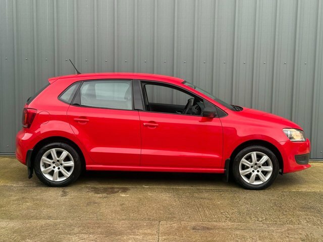 Volkswagen Polo 1.2 Hatchback Red #2