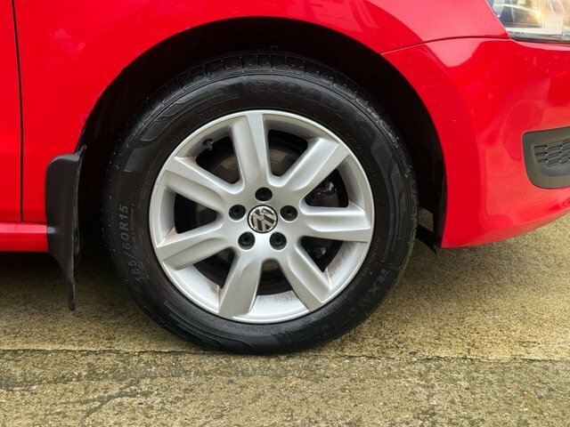 Volkswagen Polo 1.2 Hatchback Red #4