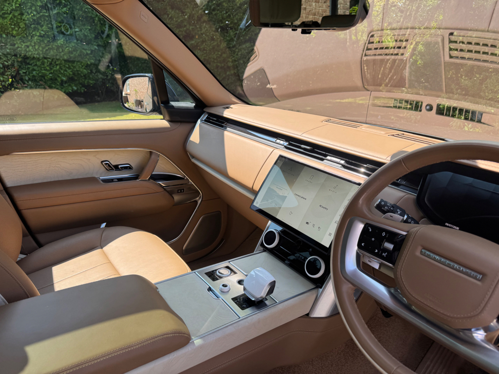 Land Rover Range Rover 3.0 P550e 38.2Kwh Sv Suv Plug-in Hybrid  #34