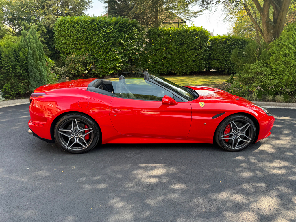 Ferrari California Convertible Red #3