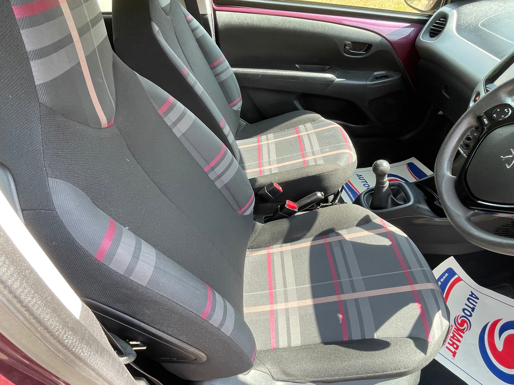 Peugeot 108 Active Silver #28