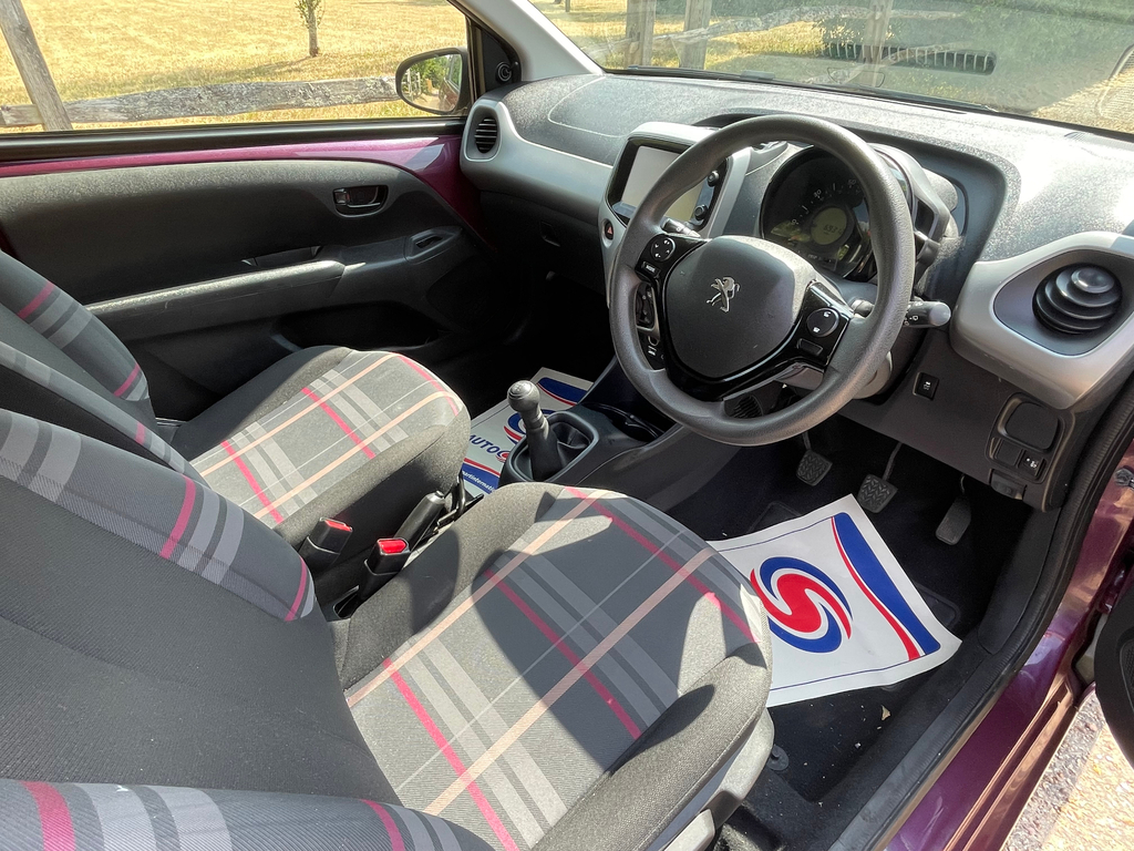 Peugeot 108 Active Silver #18