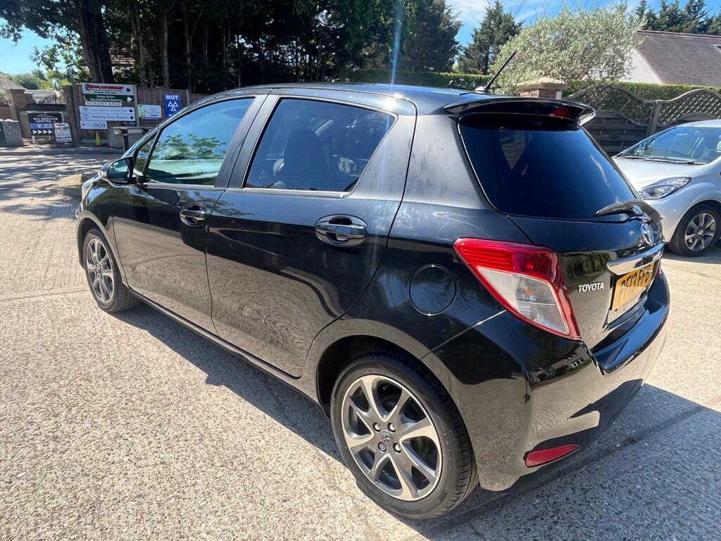 Toyota Yaris 1.33 Dual Vvt-i Sr Euro 5 Black #3