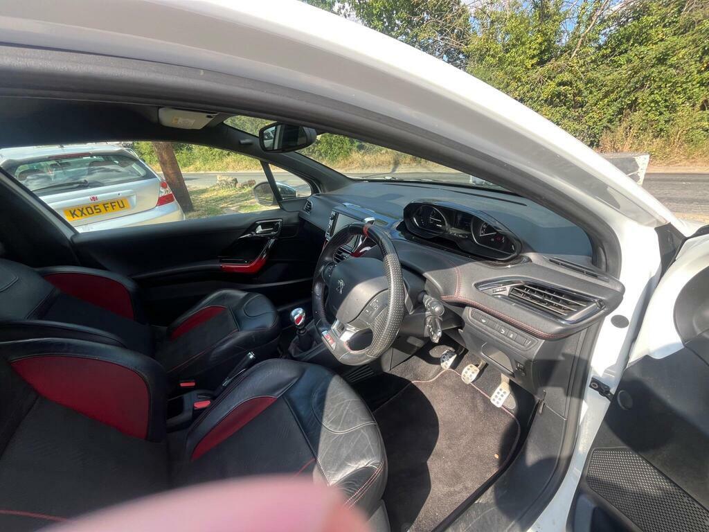 Peugeot 208 Hatchback Access Plus 201362 White #11
