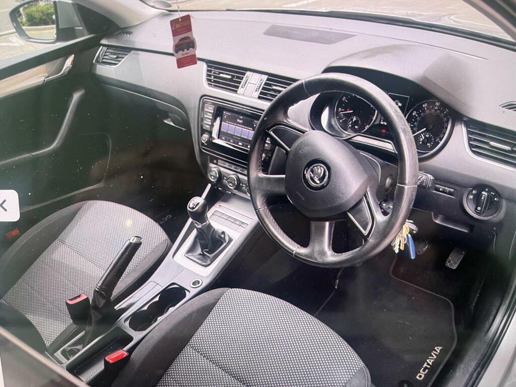 Skoda Octavia 1.6 Elegance Tdi Cr 104 Bhp Grey #10