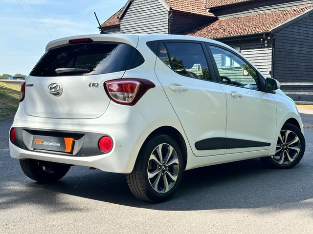 Hyundai I10 Premium Se Hatchback White #2