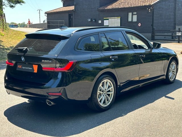BMW 3 Series 330E 12Kwh Se Pro AF22UOY Black #4